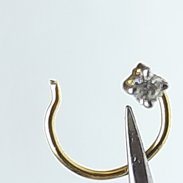 Diamond nose pin by Shri Datta Jewel
