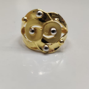 22 kt gold casting fancy ladis ring by Aaj Gold Palace