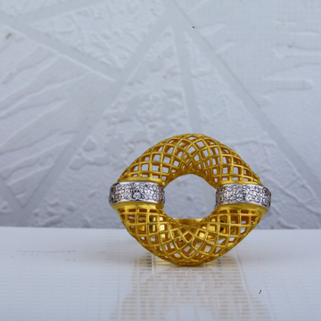 18ct Gold Hallmark Italian Ring LIR59