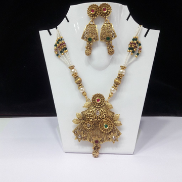 Antique necklace Set by 