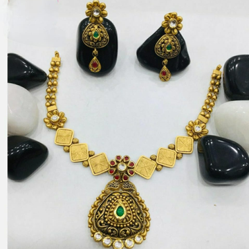 22k gold antique Square design necklace set by Sneh Ornaments