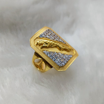 916 Gold Fancy Gent's Jaguar Ring