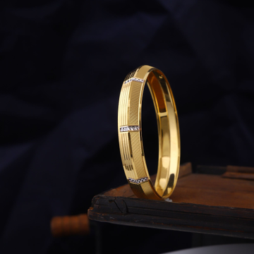 916 Gold Gorgeous Gents Kada by 