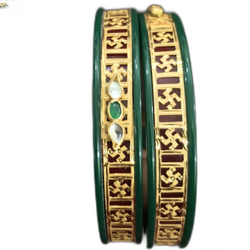 Fancy plastic gold bangle by 