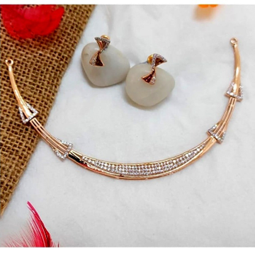 Unique designer 18 kt rose gold necklace set