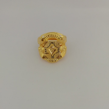 916 gold Gents ring by 