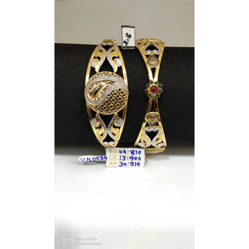 916 Gold Vakiya Antique  Bangel by Ruchit Jewellers
