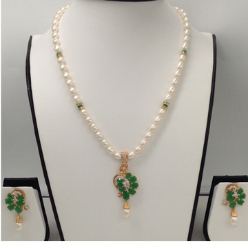 White, green cz and pearls pendent set with oval pearls mala jps0074