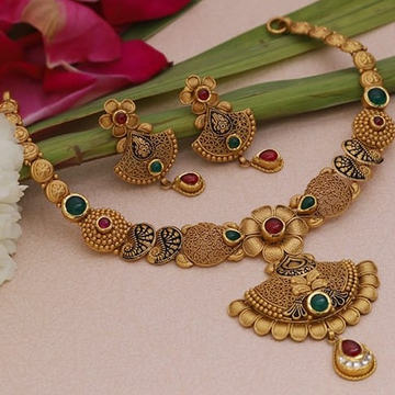 Antique necklace set  916 by 