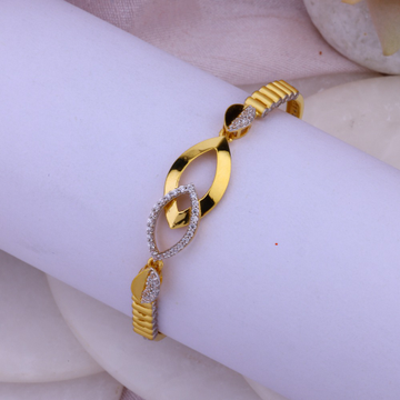 gold attractive design ladies bracelet by 