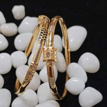 916 Gold Hallmarked Daily Wear Bangle by 