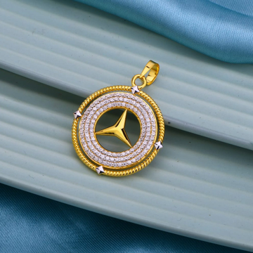 916 Gold Mercedes Pendant by 