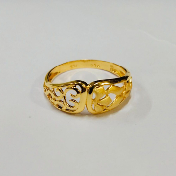 Gold classy Women Ring by 