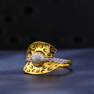 916 Gold Hallmark Gorgeous Ladies Ring LR1259