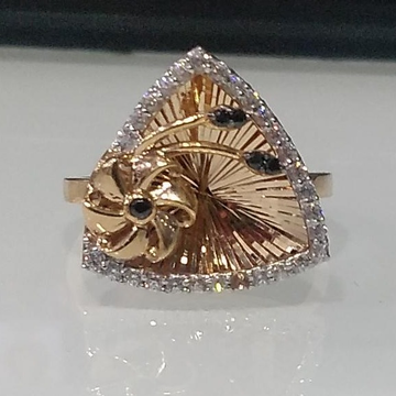 18KT rose gold flower Triangle Pattern ring for la... by 