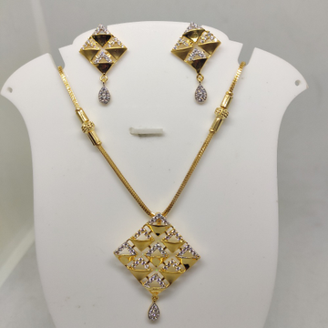 22KT Gold Antique Necklace Set SOG-N009 by S. O. Gold Private Limited