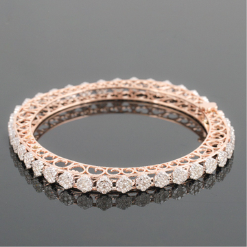 18Kt Gold Stylish Diamond Bracelet by 