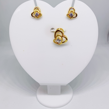 22k Gold Heart Shape Single Stone Pendant Set by 