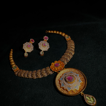 916 Gold Antique Necklace Set by Ranka Jewellers