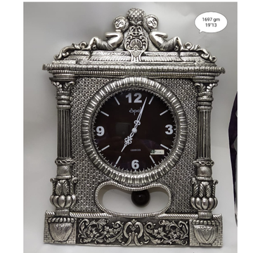 Silver clock by 