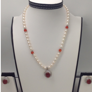 White cz and brown agate pendent set with oval pearls jps0064