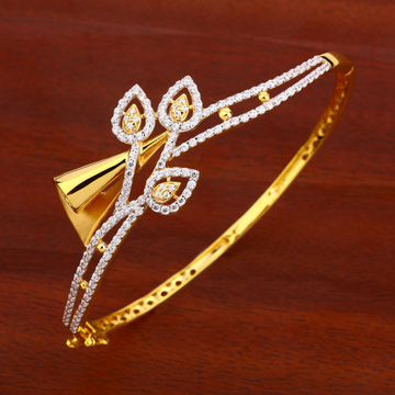 750 Gold Women's exclusive Hallmark Kada Bracelet...