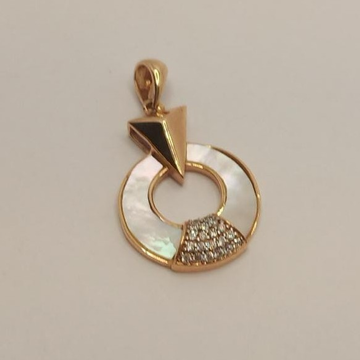 18k gold diamond pendant by 