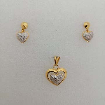 916 gold heart shep butty pendant set by 