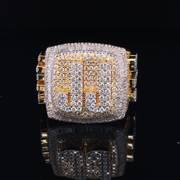 10 kt  gold with natural vs  diamond men's ring  .