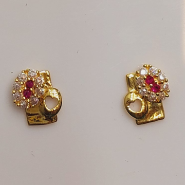 18k gold cocktail earrings  by D.M. Jewellers