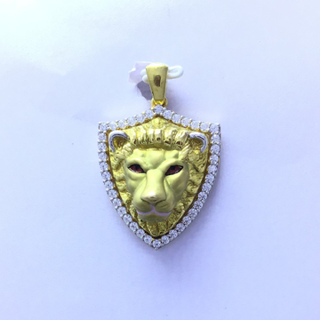 designing gold lion pendant by 