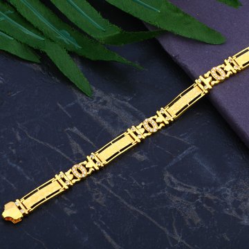 916 Gold Mens Casting Bracelet MCB83