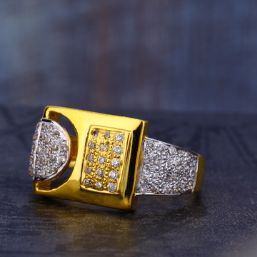 916 CZ Gold Fancy Gentlemen's Ring MR689
