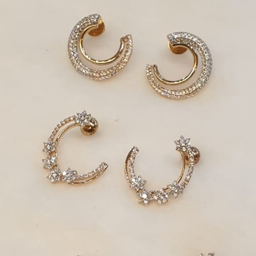 18KT Gold Earring by Sangam Jewellers