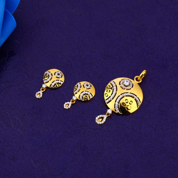 18KT Gold Hallmark Delicate Ladies Fancy Pendant S...