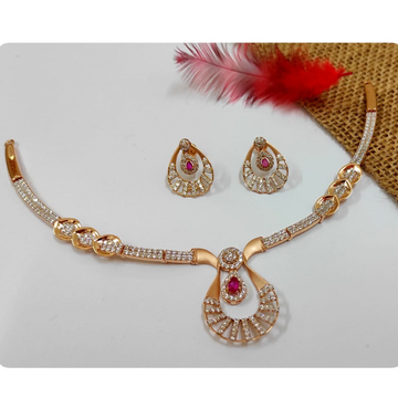 Lovely designer 18 kt rose gold necklace set