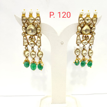 Stylish gold tone kundan design earring with green...