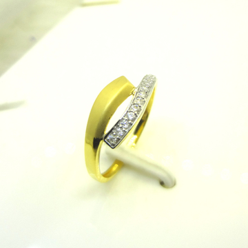 916 gold cz diamond simple and elegant ladies ring