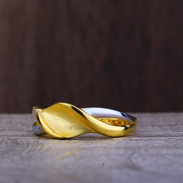 Ladies 22K Gold Fancy CZ Ring -LPR84