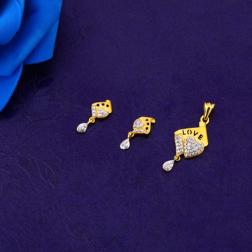 916 Gold Hallmark Designer Ladies Fancy Pendant Se...