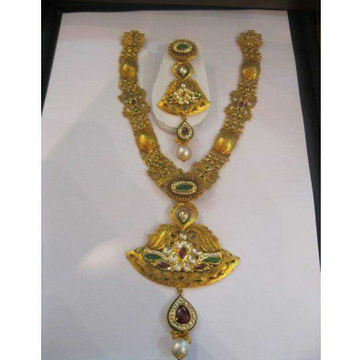 916 gold traditional set by 