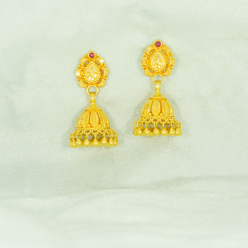 Splendid 22carat gold earring