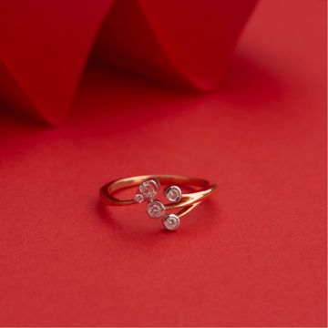 Beautiful 5 diamonds 18kt rose gold ring