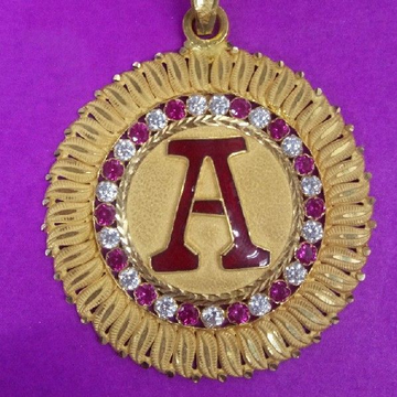 22kt gold fancy name with diamond pendant by Saurabh Aricutting