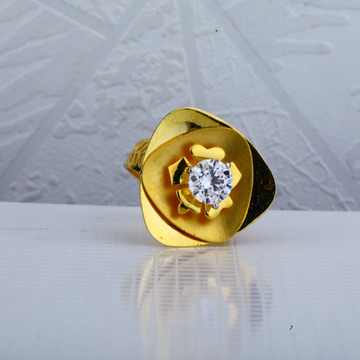 18kt Gold Hallmark Italian Ring LIR56