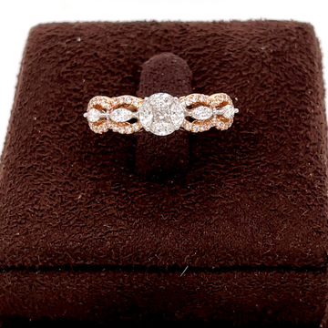 Contemporary diamond ring