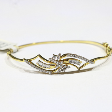 750 Diamond Bracelet by 