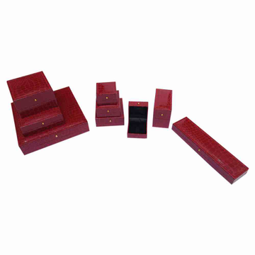 Red crocodile jewellery packaging boxes by 