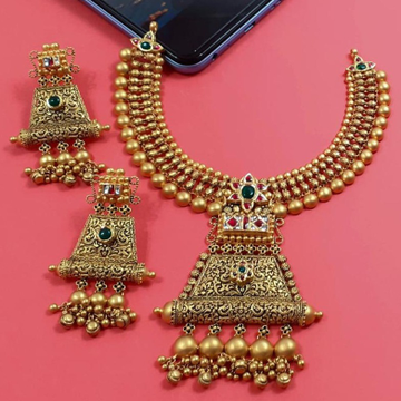 916 Gold Antique Necklace Set by 