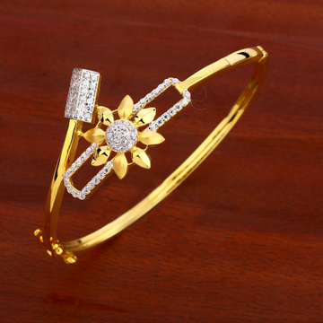 750 Gold Women's Gorgeous Hallmark Kada Bracelet L...